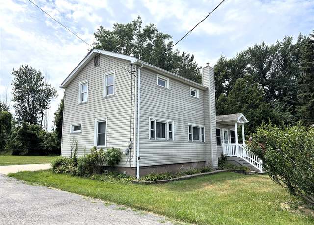 Property at 555 Holley St, Sweden, NY 14420, 3 beds, 1.5 baths