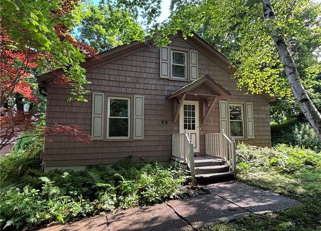 Property at 141 Southside Dr, Oneonta, NY 13820, 3 beds, 1 bath