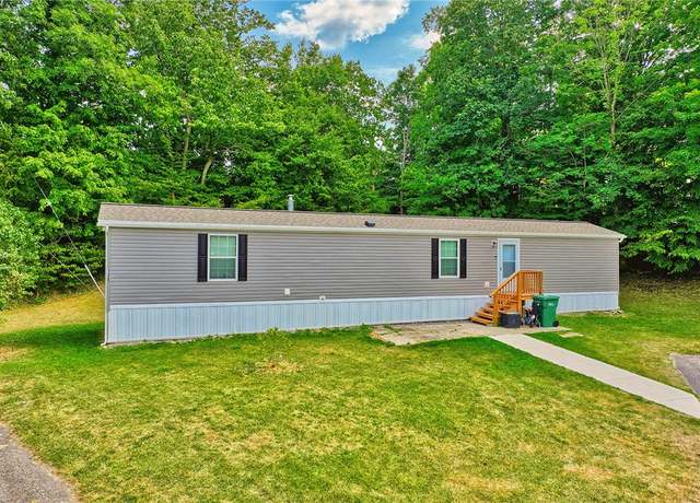 Property at 128 Tidd Cir, Farmington, NY 14425, 3 beds, 2 baths