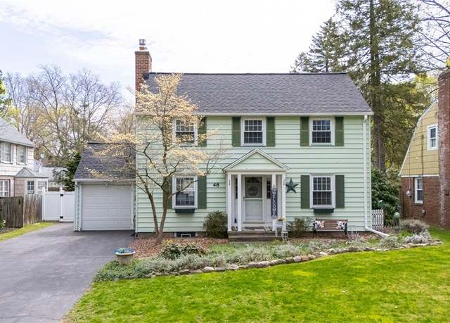 Property at 48 Wisner Rd, Irondequoit, NY 14622, 3 beds, 2 baths