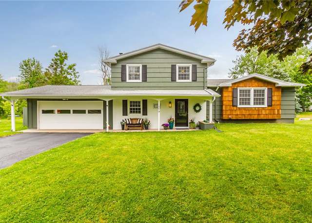 Property at 179 Timber Brook Ln, Penfield, NY 14526, 3 beds, 1.5 baths