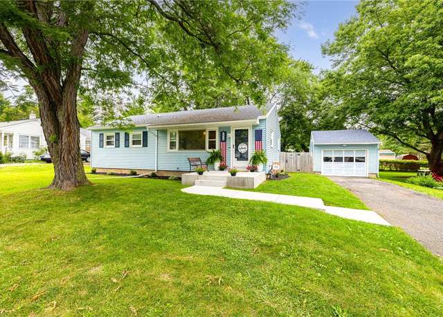 Property at 236 Buffalo St, Canandaigua City, NY 14424, 3 beds, 1 bath
