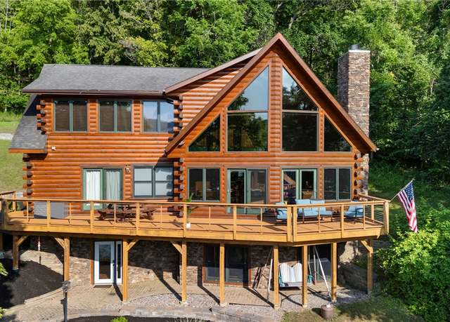 Property at 1267 and 1265 S Lake Rd, Middlesex, NY 14507, 3 beds, 3.5 baths
