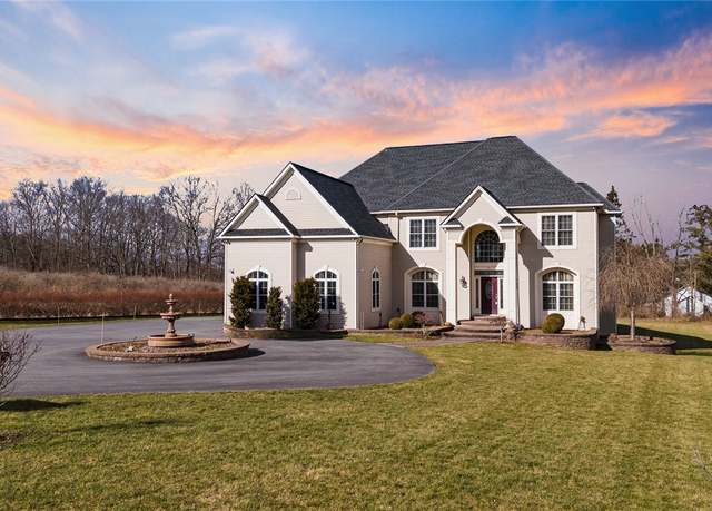 Property at 72 Tigerlily Ln, Lansing, NY 14850, 5 beds, 4.5 baths