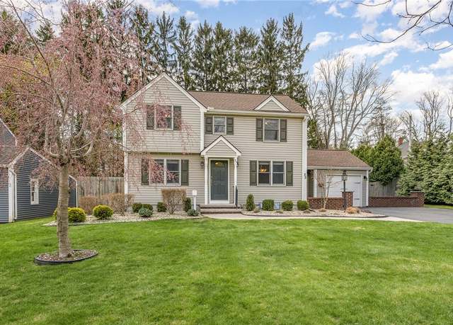 Property at 25 Pinecrest Dr, Irondequoit, NY 14617, 4 beds, 3 baths