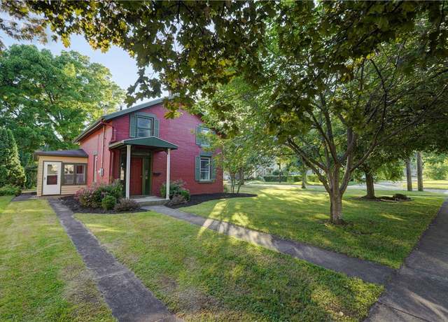 Property at 212 Park St, Canandaigua City, NY 14424, 3 beds, 1.5 baths