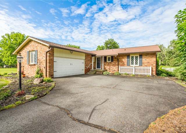 Property at 226 N Pearl St, Canandaigua City, NY 14424, 3 beds, 1.5 baths