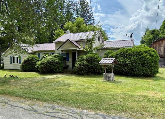 Property at 26 N Maple Ave, Avoca, NY 14809, 3 beds, 1.5 baths