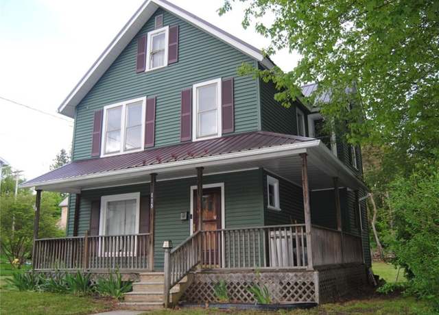 Property at 115 Lincoln St, Kane Boro, PA 16735, 3 beds, 1 bath