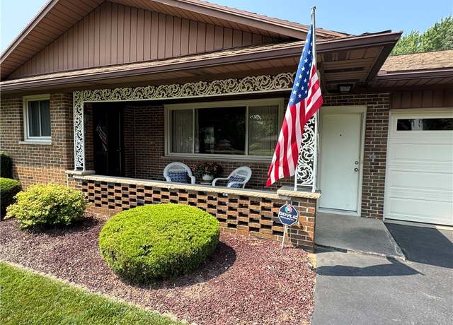 Property at 1076 Hrezent View Ln, Webster, NY 14580, 3 beds, 2 baths