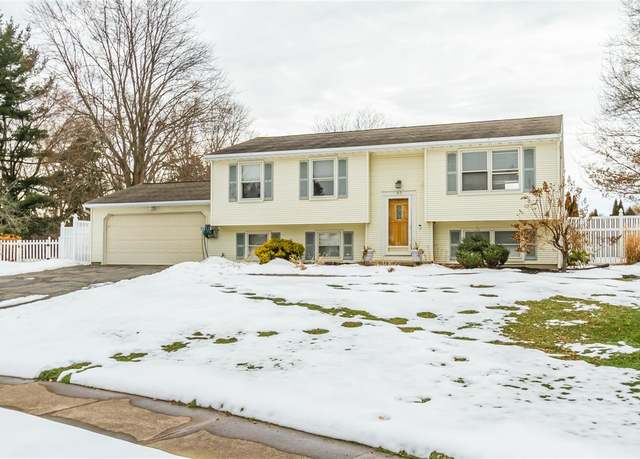 Property at 49 Kimbrook Cir, Greece, NY 14612, 3 beds, 1.5 baths