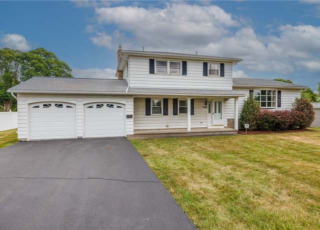 Property at 2108 Hylan Dr, Henrietta, NY 14623, 3 beds, 1.5 baths