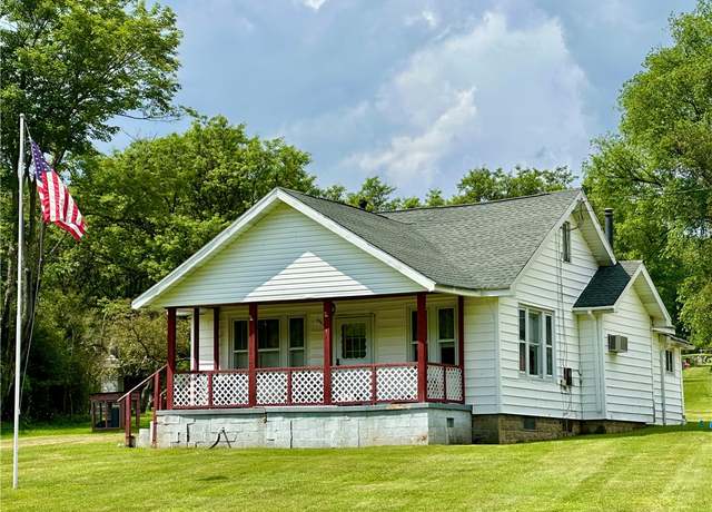Property at 7 Hedgehog Ln, Bradford Town, PA 16701, 3 beds, 1 bath