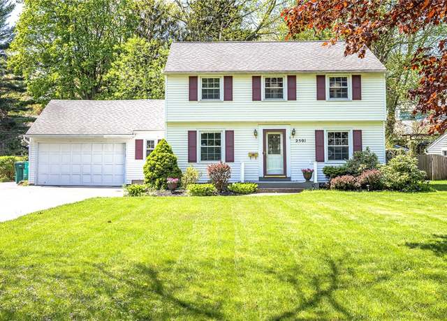 Property at 2501 Oakview Dr, Irondequoit, NY 14617, 3 beds, 1.5 baths