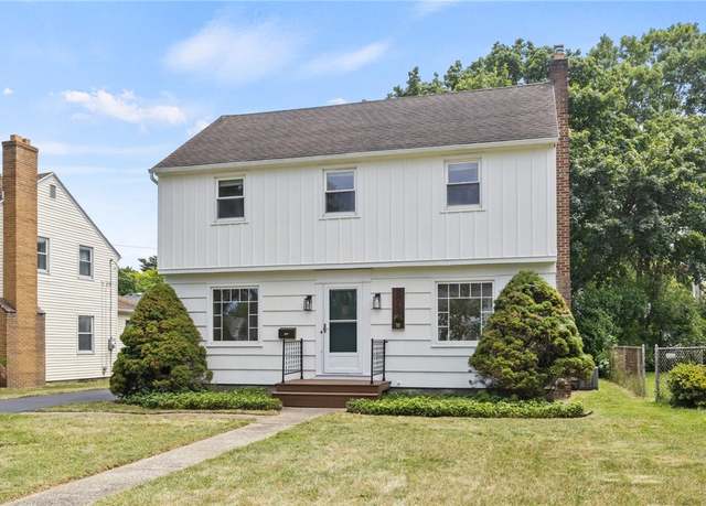 Property at 271 Daley Blvd, Irondequoit, NY 14617, 3 beds, 1.5 baths