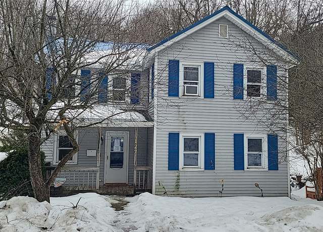 Property at 127 Cayuga St, Galen, NY 14433, 3 beds, 3 baths