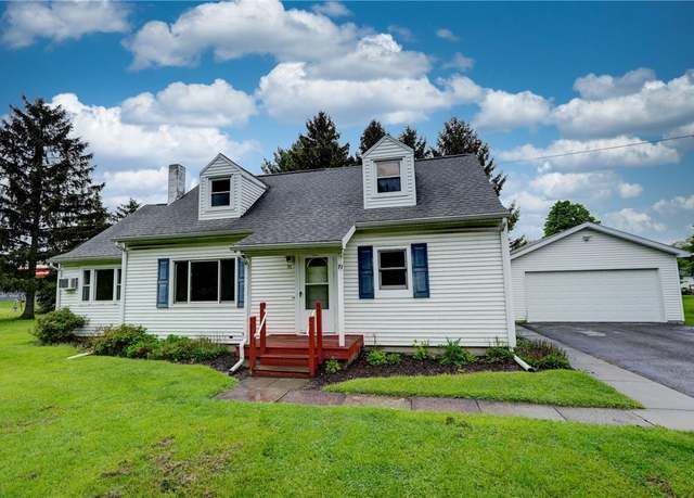 Property at 71 Crestview Dr, Sweden, NY 14420, 3 beds, 1.5 baths