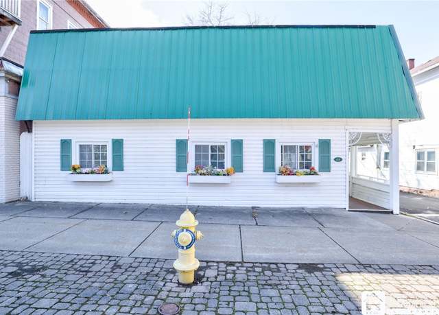 Property at 44 Chautauqua Ave, Busti, NY 14750, 4 beds, 3 baths