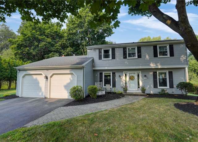 Property at 60 Boxwood Ln, Perinton, NY 14450, 4 beds, 2.5 baths