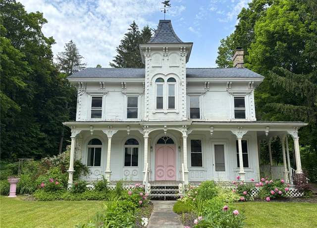 Property at 35799 State Highway 10, Hamden, NY 13782, 4 beds, 4.5 baths