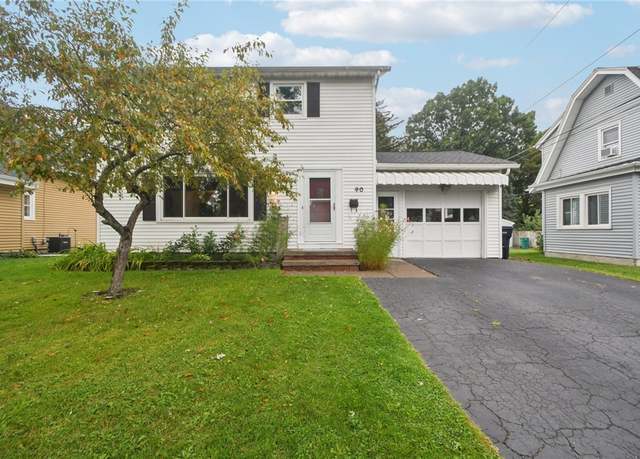 Property at 40 Worthington Rd, Irondequoit, NY 14622, 3 beds, 1.5 baths