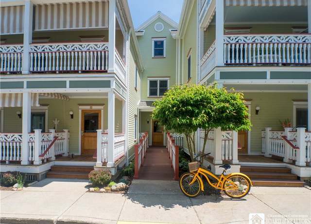 Property at 13-15 Simpson Ave #301, Chautauqua, NY 14722, 1 bed, 2.5 baths