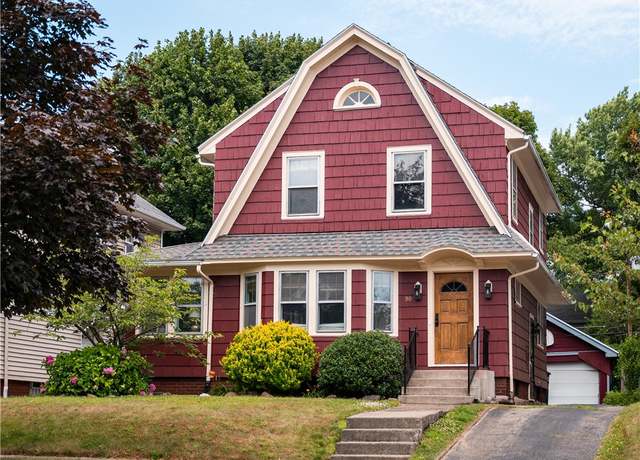 Property at 90 Culver Pkwy, Irondequoit, NY 14609, 3 beds, 1 bath