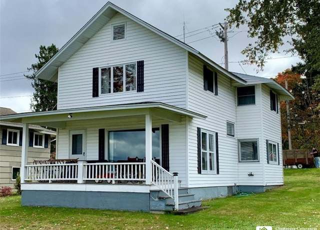 Property at 242 W Summit St, Busti, NY 14750, 3 beds, 1 bath
