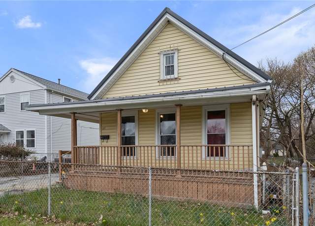 Property at 171 First St, Rochester, NY 14605, 3 beds, 1 bath