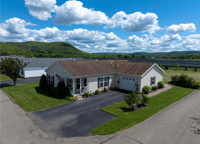 Property at 6686 Primrose Pl, Bath, NY 14810, 3 beds, 2 baths