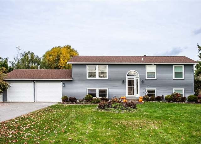 Property at 518 Burritt Rd, Parma, NY 14468, 4 beds, 2 baths