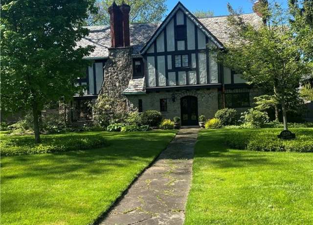 Property at 1229 East Ave, Rochester, NY 14610, 4 beds, 4.5 baths