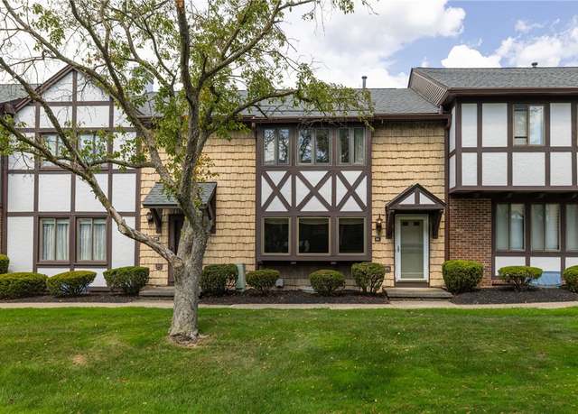 Property at 94 Camberley Pl, Penfield, NY 14526, 2 beds, 2.5 baths