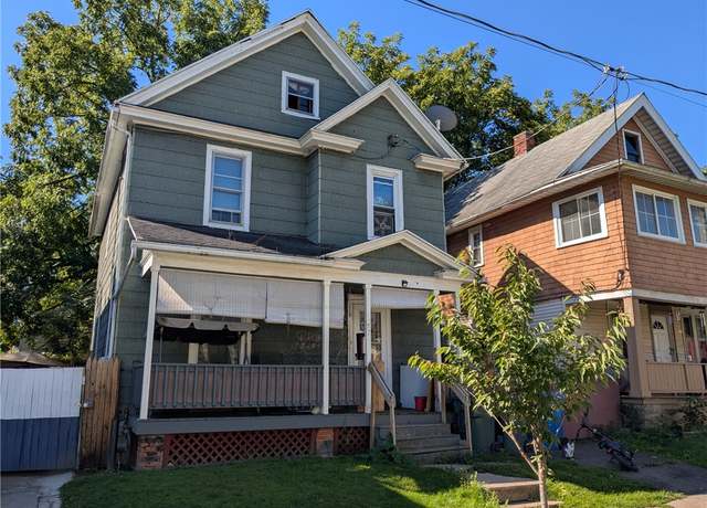 Property at 77 Roycroft Dr, Rochester, NY 14621, 4 beds, 2 baths