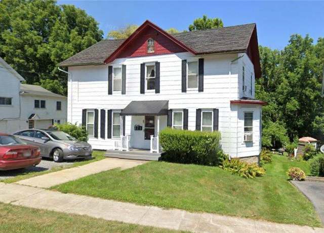 Property at 44 W Main St, Manchester, NY 14432, 4 beds, 3 baths