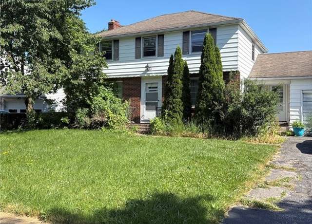 Property at 262 Simpson Rd, Irondequoit, NY 14617, 3 beds, 1.5 baths
