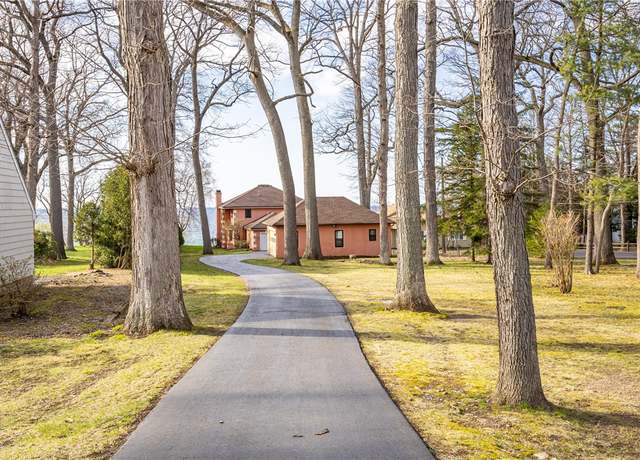 Property at 476 Lake Rd, Webster, NY 14580, 3 beds, 3 baths