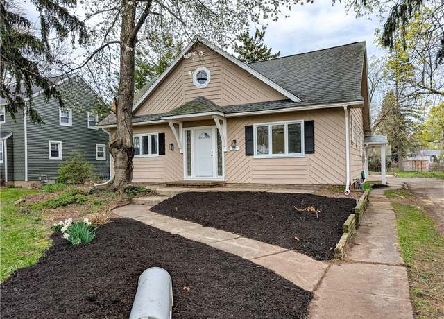 Property at 357 Hampton Blvd, Greece, NY 14612, 3 beds, 1 bath