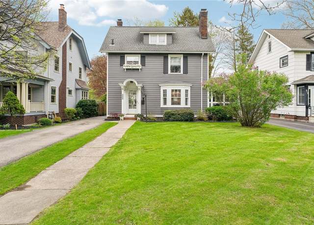 Property at 922 N Winton Rd, Rochester, NY 14609, 3 beds, 1.5 baths