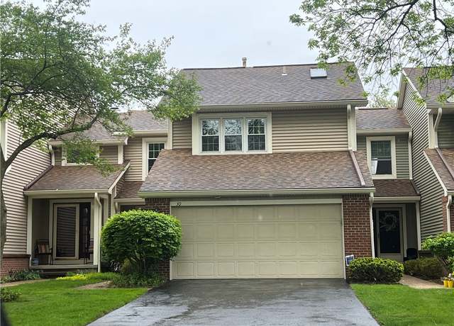 Property at 30 Montpelier Cir, Brighton, NY 14618, 3 beds, 2.5 baths