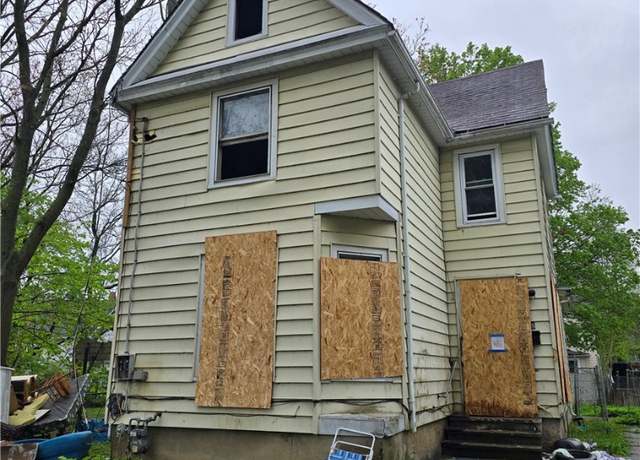 Property at 378 Wallace Pl, Elmira-city, NY 14904, 3 beds, 1 bath