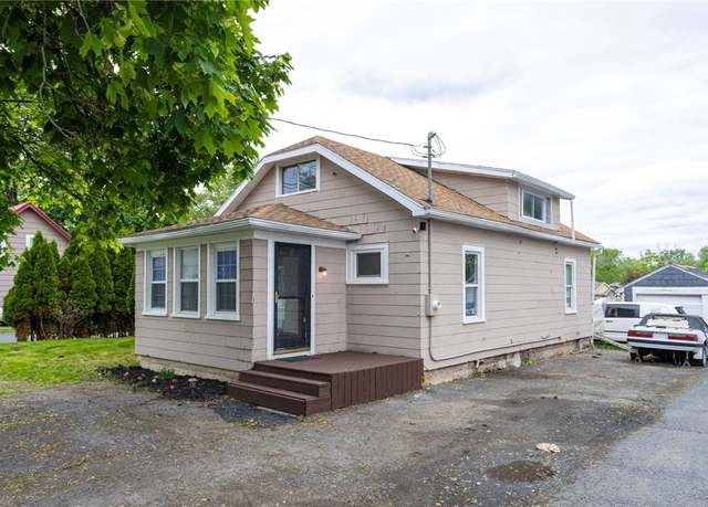 Property at 502 Elmgrove Rd, Greece, NY 14606, 3 beds, 1 bath
