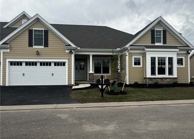 Property at 245 Bretlyn Cir, Brighton, NY 14618, 3 beds, 3 baths