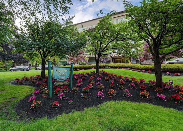 Property at 1400 East Ave Unit UN609, Rochester, NY 14610, 2 beds, 2 baths