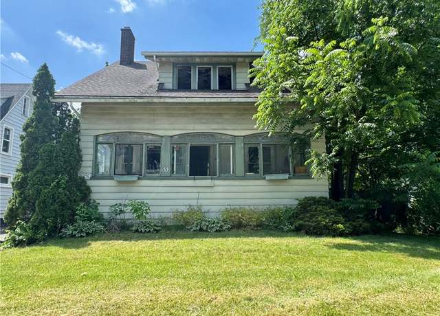Property at 553 Denise Rd, Greece, NY 14616, 4 beds, 2.5 baths