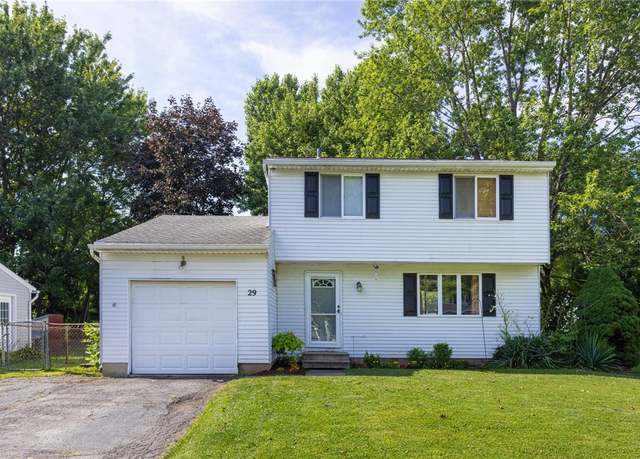 Property at 29 Huntington Pkwy, Hamlin, NY 14464, 3 beds, 1.5 baths