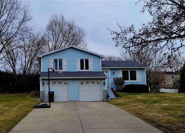 Property at 125 Pacer Dr, Henrietta, NY 14467, 4 beds, 2.5 baths
