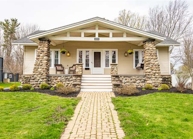 Property at 512 Davis Ave, Ridgeway, NY 14103, 3 beds, 1 bath
