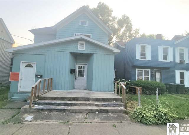 Property at 905 Prendergast Ave, Jamestown, NY 14701, 4 beds, 2 baths