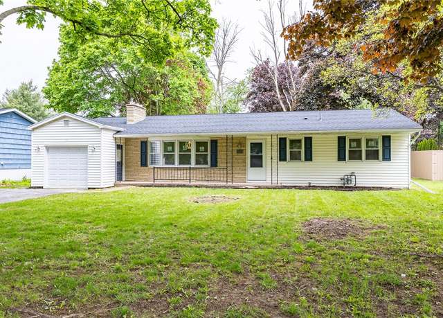 Property at 162 Berkshire Dr, Greece, NY 14626, 3 beds, 2 baths